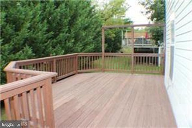 2017 HERITAGE DR, Baltimore, MD 21209