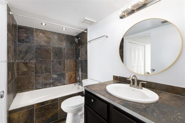 7601 E Treasure Dr 1621, North Bay Village, FL 33141