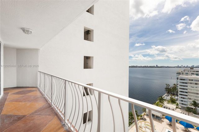 7601 E Treasure Dr 1621, North Bay Village, FL 33141