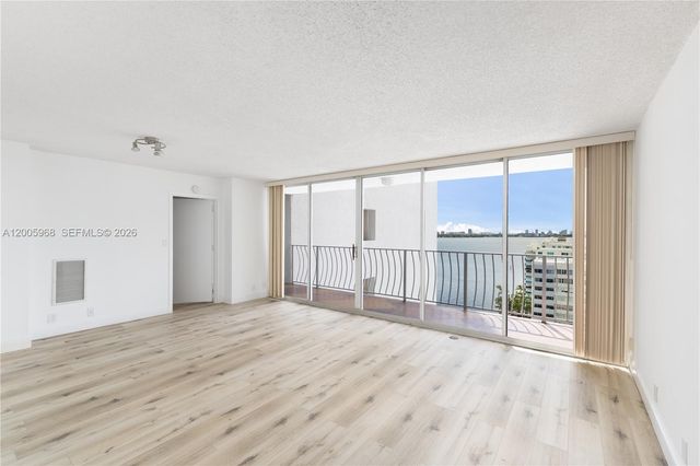 7601 E Treasure Dr 1621, North Bay Village, FL 33141