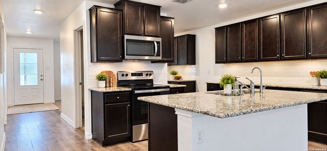 7218 Perseus Brk, San Antonio, TX 78252