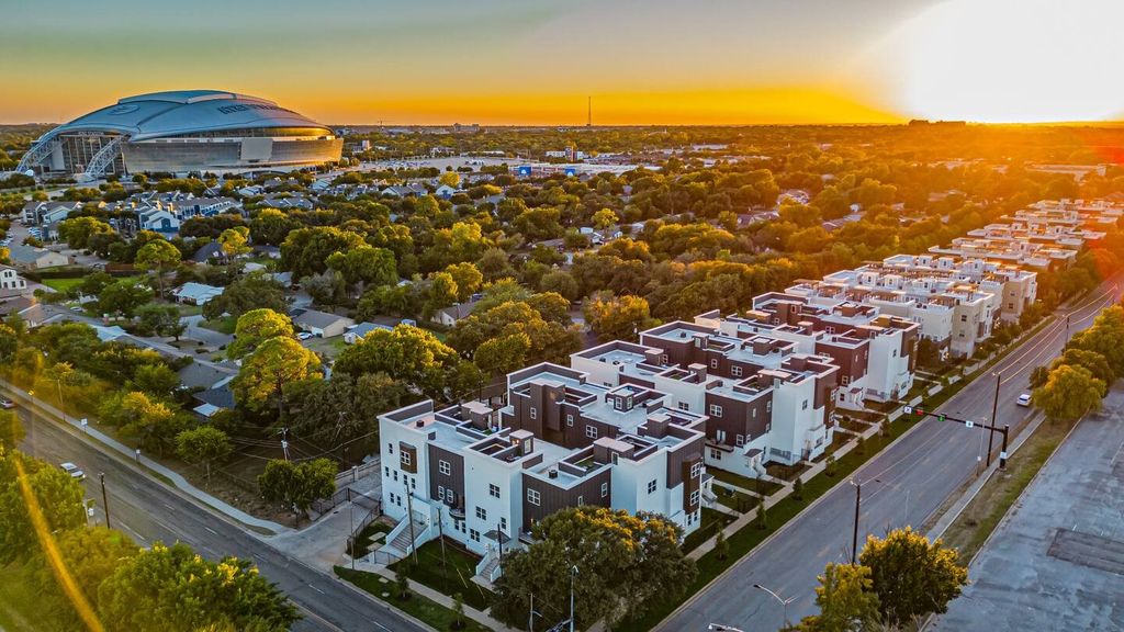 1215 E Beaconsfield Lane 701, Arlington, TX 76011