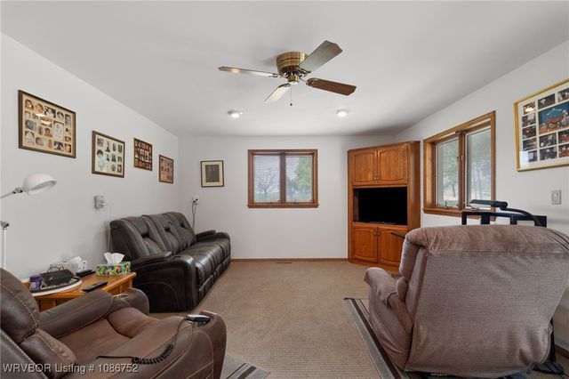 2150 Old Graphic Street, Mulberry, AR 72947