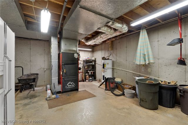 2150 Old Graphic Street, Mulberry, AR 72947