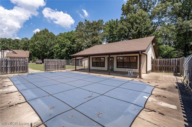 2150 Old Graphic Street, Mulberry, AR 72947