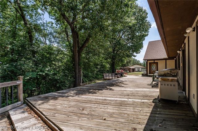 2150 Old Graphic Street, Mulberry, AR 72947