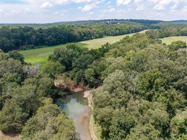 2150 Old Graphic Street, Mulberry, AR 72947