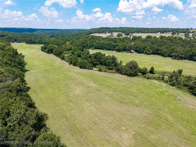 2150 Old Graphic Street, Mulberry, AR 72947