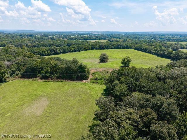 2150 Old Graphic Street, Mulberry, AR 72947