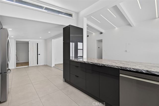 10806 Paso Robles, Granada Hills, CA 91344