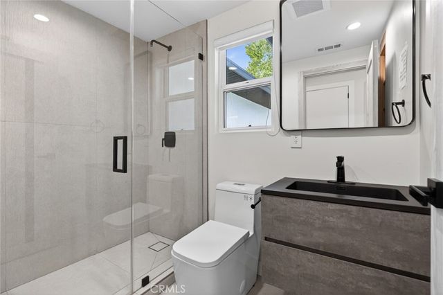 10806 Paso Robles, Granada Hills, CA 91344