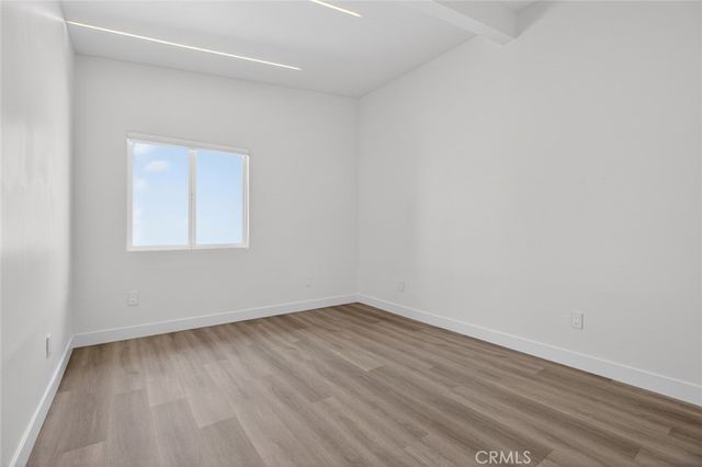 10806 Paso Robles, Granada Hills, CA 91344