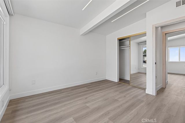 10806 Paso Robles, Granada Hills, CA 91344