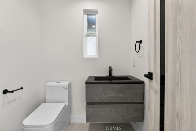10806 Paso Robles, Granada Hills, CA 91344