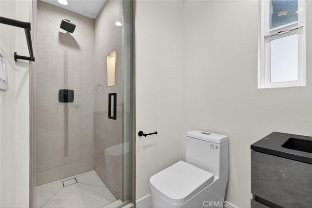10806 Paso Robles, Granada Hills, CA 91344