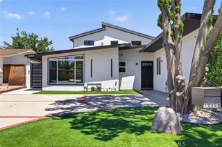 10806 Paso Robles, Granada Hills, CA 91344