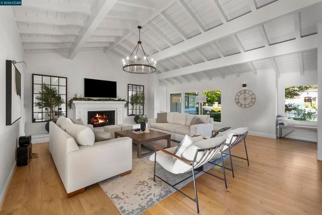 3144 Roundhill Rd, Alamo, CA 94507
