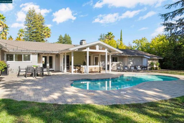3144 Roundhill Rd, Alamo, CA 94507