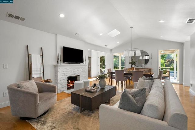 3144 Roundhill Rd, Alamo, CA 94507