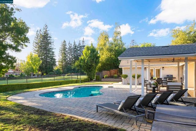 3144 Roundhill Rd, Alamo, CA 94507