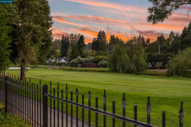 3144 Roundhill Rd, Alamo, CA 94507