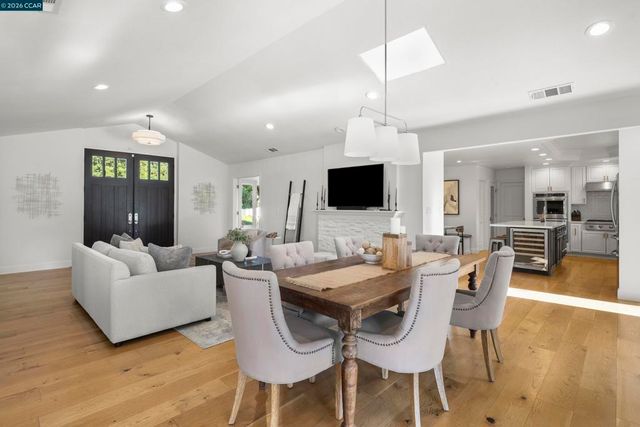 3144 Roundhill Rd, Alamo, CA 94507