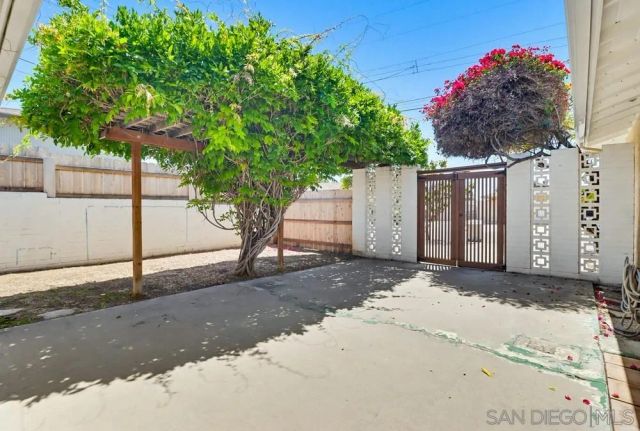 8464 LAKE GABY AVE., San Diego, CA 92119