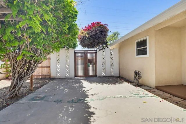 8464 LAKE GABY AVE., San Diego, CA 92119