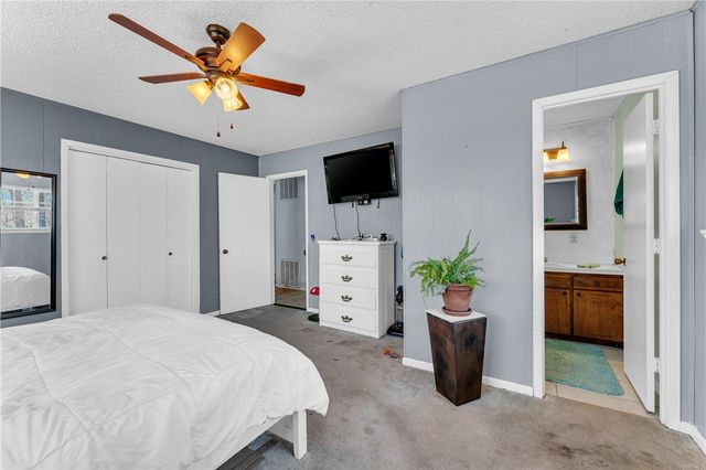 2 Hindon Lane, Bella Vista, AR 72715