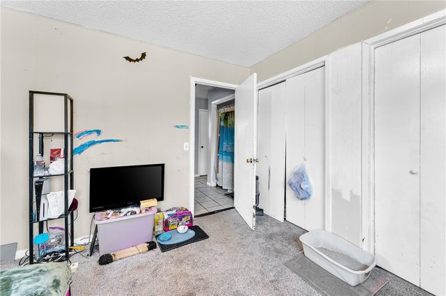 2 Hindon Lane, Bella Vista, AR 72715