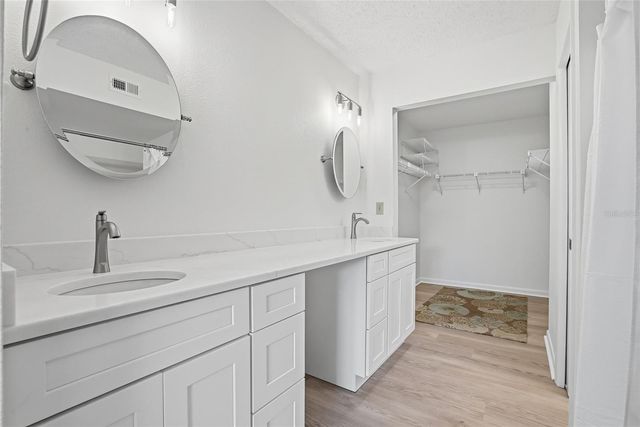 500 SANTA CRUZ PLACE NE D, St Petersburg, FL 33703