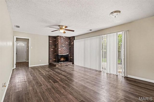 670 Brookstone Drive, Florissant, MO 63033