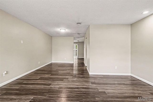 670 Brookstone Drive, Florissant, MO 63033