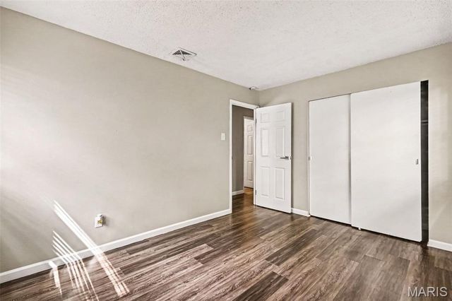 670 Brookstone Drive, Florissant, MO 63033