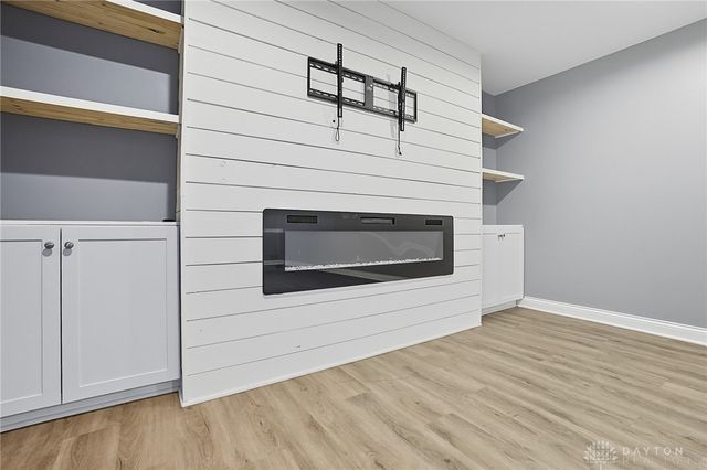 9279 Maxwells Crossing, Clearcreek Twp, OH 45458