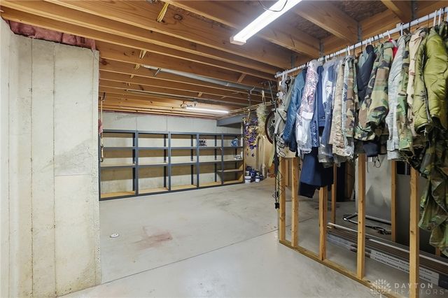 9279 Maxwells Crossing, Clearcreek Twp, OH 45458