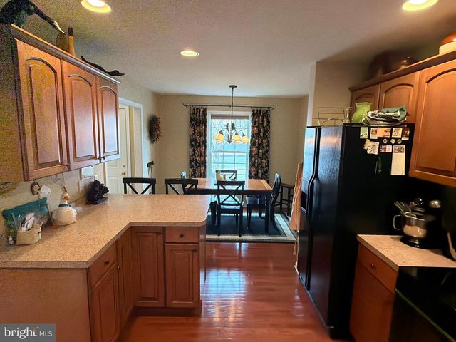 4245 ROTH FARM VILLAGE CIR, Mechanicsburg, PA 17050