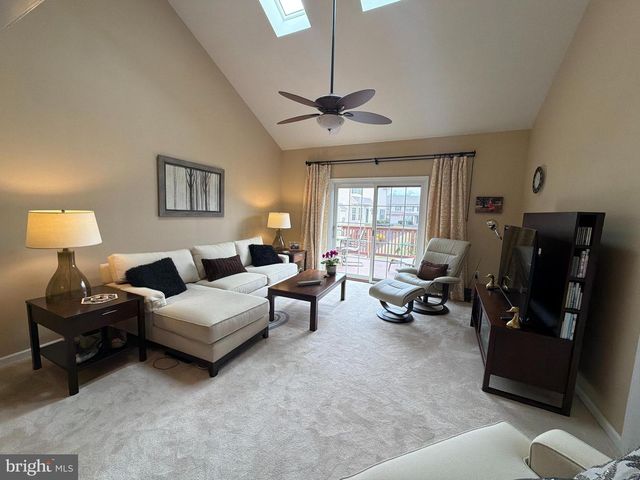 4245 ROTH FARM VILLAGE CIR, Mechanicsburg, PA 17050