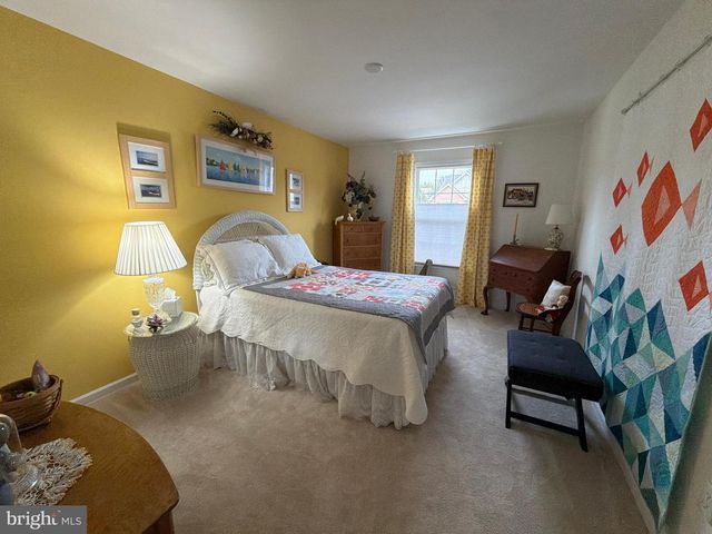 4245 ROTH FARM VILLAGE CIR, Mechanicsburg, PA 17050