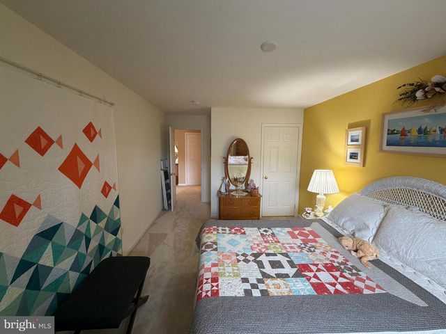 4245 ROTH FARM VILLAGE CIR, Mechanicsburg, PA 17050