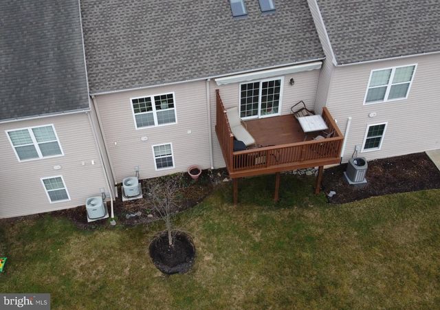 4245 ROTH FARM VILLAGE CIR, Mechanicsburg, PA 17050