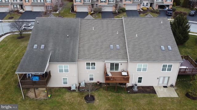 4245 ROTH FARM VILLAGE CIR, Mechanicsburg, PA 17050