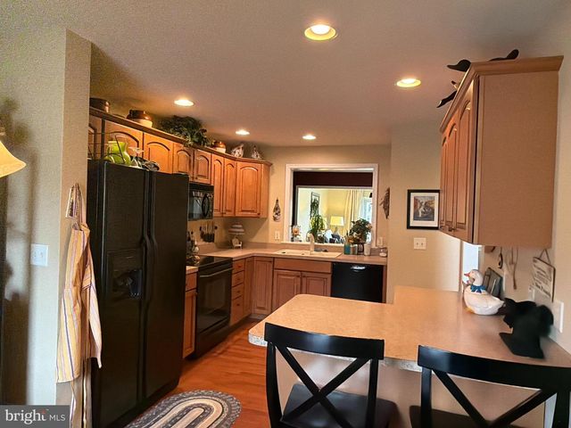 4245 ROTH FARM VILLAGE CIR, Mechanicsburg, PA 17050