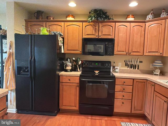 4245 ROTH FARM VILLAGE CIR, Mechanicsburg, PA 17050