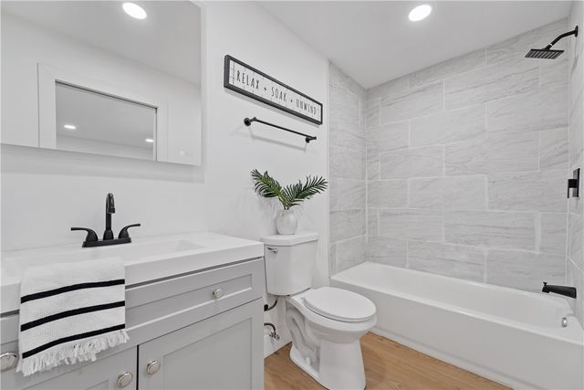 11863 S Avalon Boulevard, Los Angeles, CA 90061