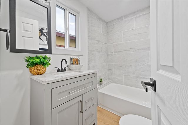 11863 S Avalon Boulevard, Los Angeles, CA 90061