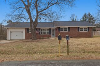 1022 Hickory Lane, Anderson, SC 29624