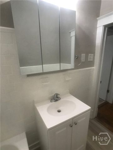 1122 E 37th Street, Savannah, GA 31404