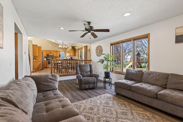 2047 123rd Avenue NW, Coon Rapids, MN 55448