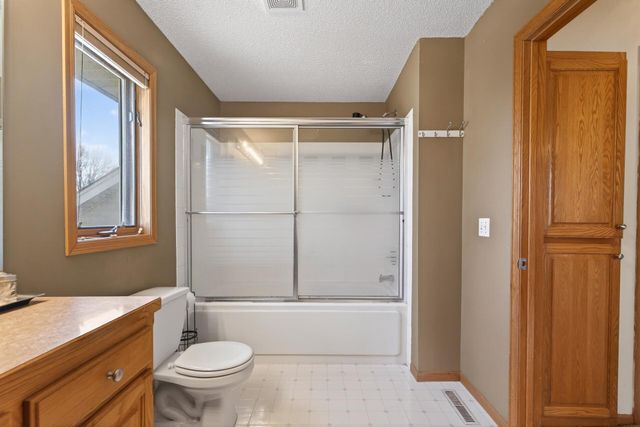 2047 123rd Avenue NW, Coon Rapids, MN 55448